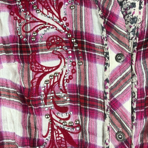 Miss Me embellished Western style top - Picture 2 of 5